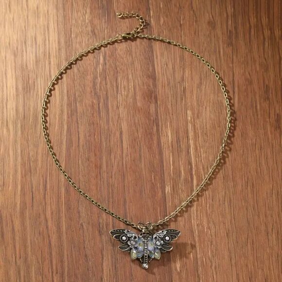 MISSLOOK Gold and Black Butterfly Necklace - Picture 3 of 7
